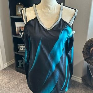 Long sleeve, open arm top